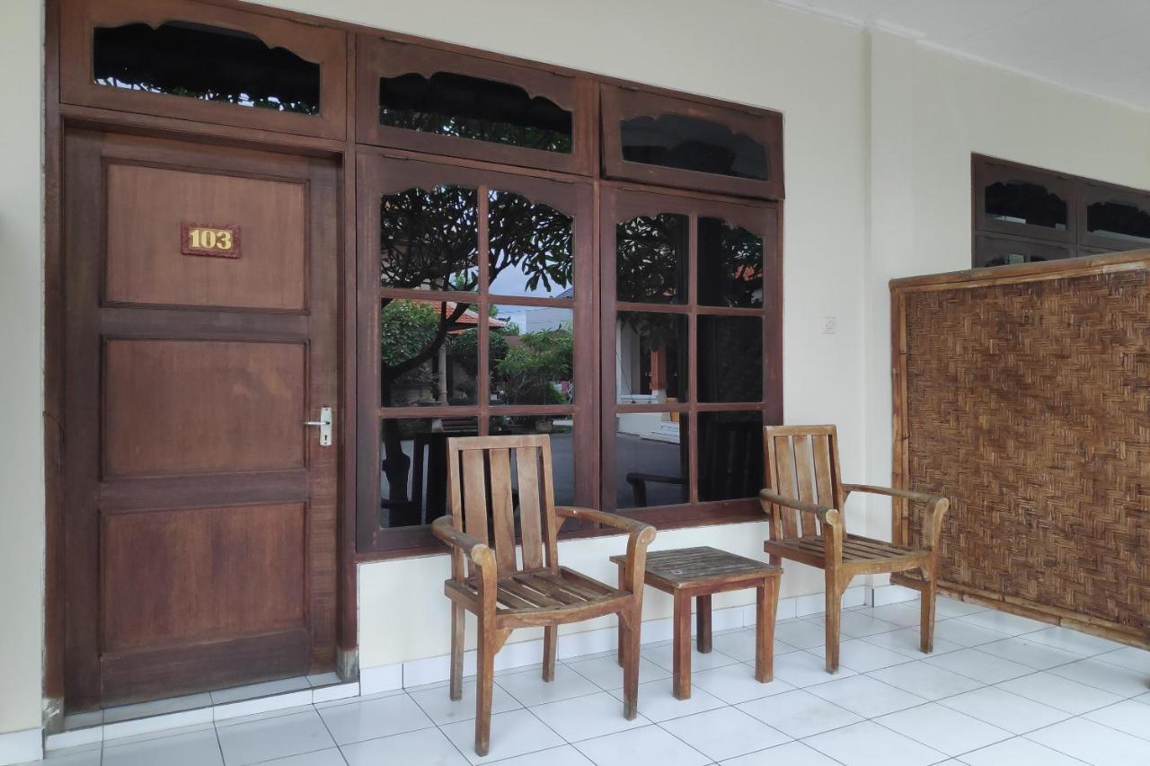 Spot On 2426 Hotel Aget Jaya II Denpasar Kültér fotó