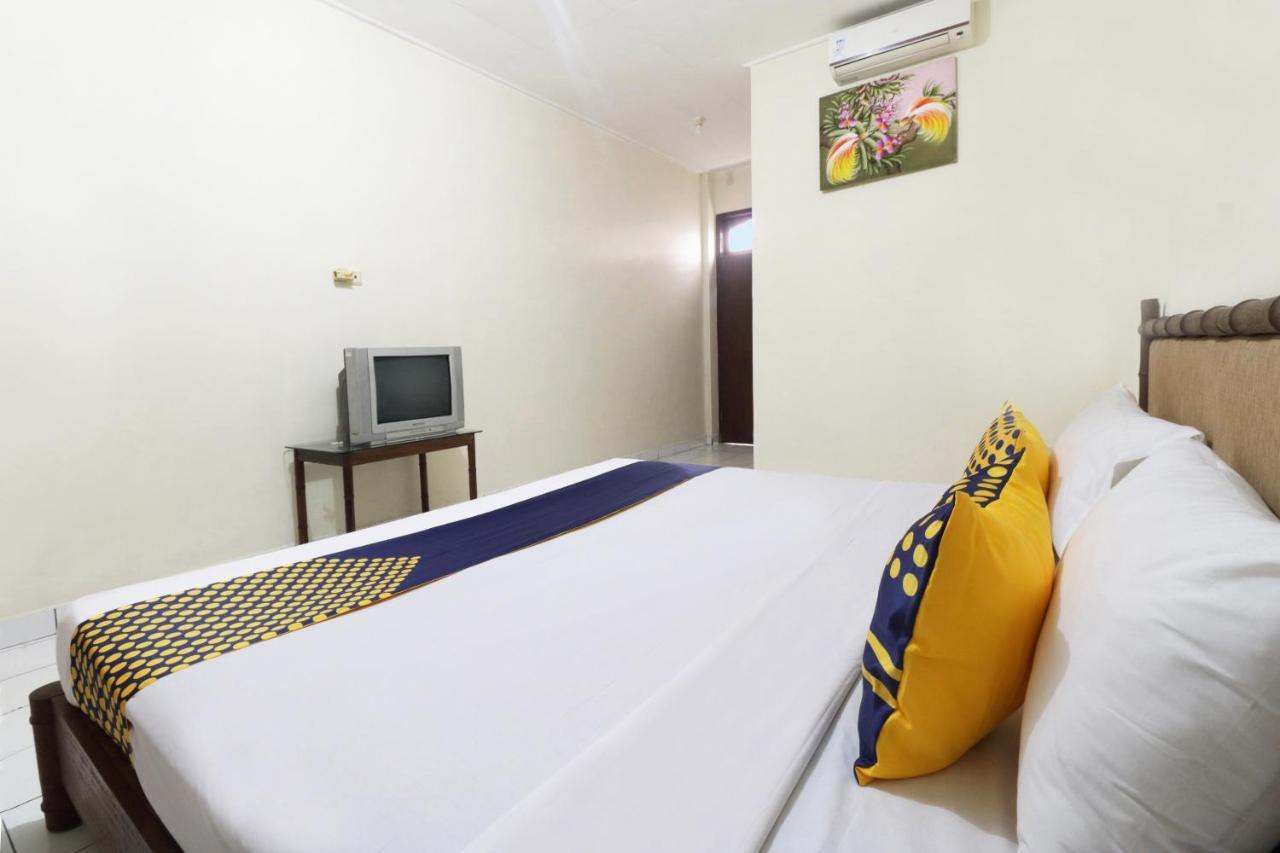 Spot On 2426 Hotel Aget Jaya II Denpasar Kültér fotó
