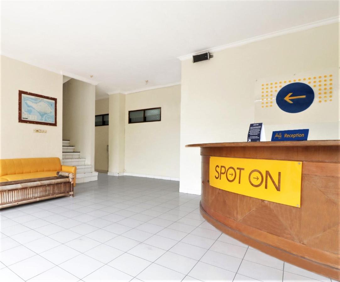 Spot On 2426 Hotel Aget Jaya II Denpasar Kültér fotó